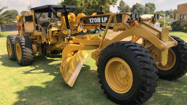 CAT 120H LP UNDERGROUND GRADER